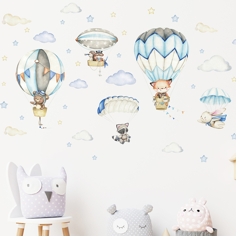 Cartoon Cute Animals Hot Air B - Baby Nursery Needs 评论和价格